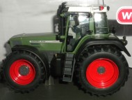 WEISE-TOYS   FENDT 824  