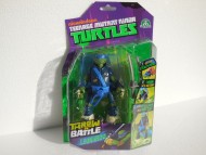 TURTLES PERSONAGGI DELUXE THROW'N BATTLE - TARTARUGA NINJA  LEONARDO 15 CM ( CON MOVIMENTO CAPRIOLA ) GPZ91620 