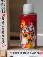 schiuma scherzo SPRAY PER FESTE colore bianco ML 150 IL COLORE DEL BARATTOLO CAMBIA IN BASE ALLE CONSEGNE CHE AVREMO MA PRODOTTO SEMPRE OMOLOGATO