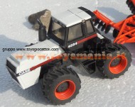 ERTL CASE 4894 4-WHEEL DRIVE TRACTOR w/SINGLES. MIB SCALA 1/32 COD 262TA CONFEZIONE ORIGINALE 