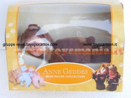 Anne Geddes - Bambola cm.23 orsacchiotto di colore marrone scuro