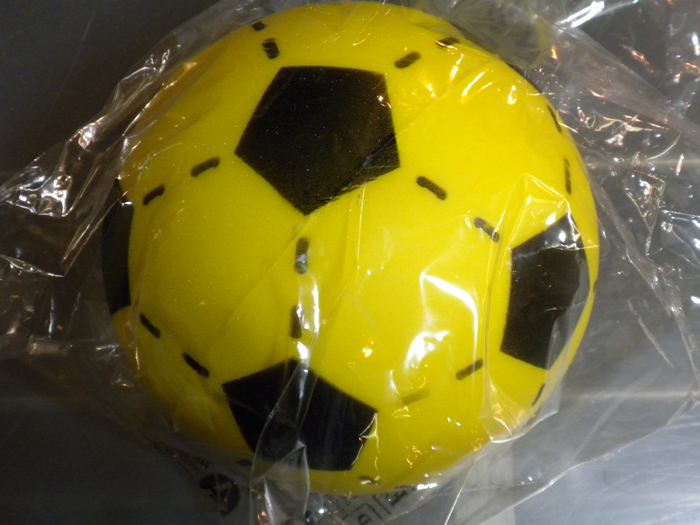Palla di spugna pallone di spugna giocattolo in color giallo (immagine  provvisoria) - Toys Giocattoli s.r.l.s