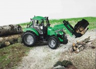 Bruder Trattore Deutz Agrotron 200 con benna	[ cod 02072 ]